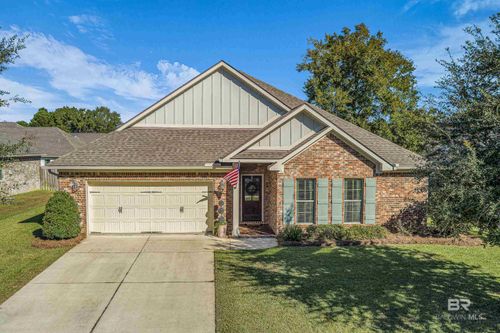 243 Hawthorne Cir, Fairhope, AL, 36532-7619 | Card Image