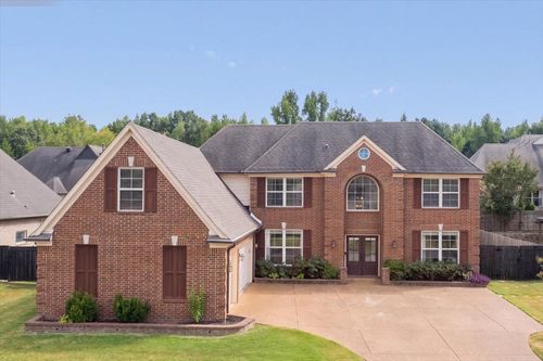12147 Brooks River Dr, Arlington, TN, 38002-8472 | Card Image