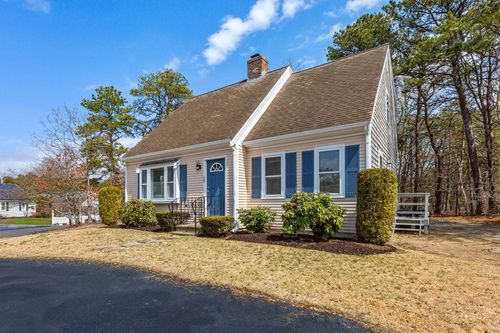 29 Lumberjack Trl, West Yarmouth, MA, 02673-2539 | Card Image