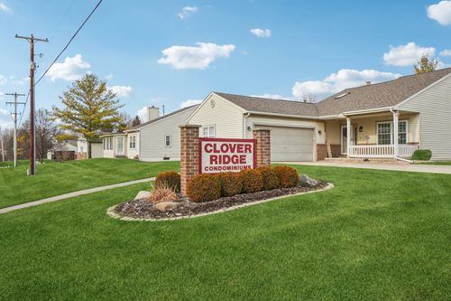 8095 Clover Ridge Ct, Grand Blanc, MI, 48439-2455 | Card Image