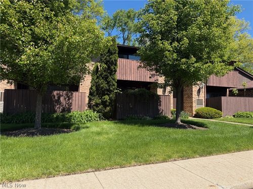 13-3249 Mayfield Rd, Cleveland Heights, OH, 44118-1870 | Card Image