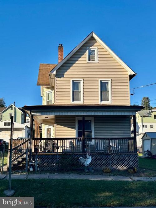 795 State St, MILLERSBURG, PA, 17061-1465 | Card Image