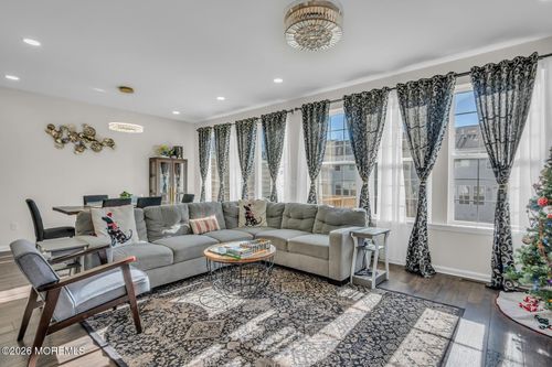 3708-3708 Charleston Dr, Monroe, NJ, 08831-3350 | Card Image