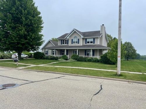 106 Vista Circle, Columbus, WI, 53925 | Card Image