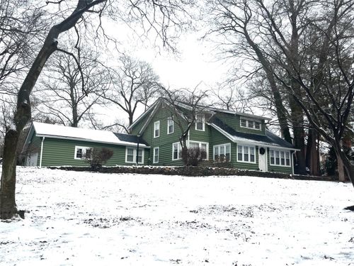 5 Beverly Dr, Miller Place, NY, 11764-1702 | Card Image