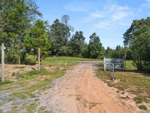 16465 Fm 130, Hughes Springs, TX, 75656-5203 | Card Image