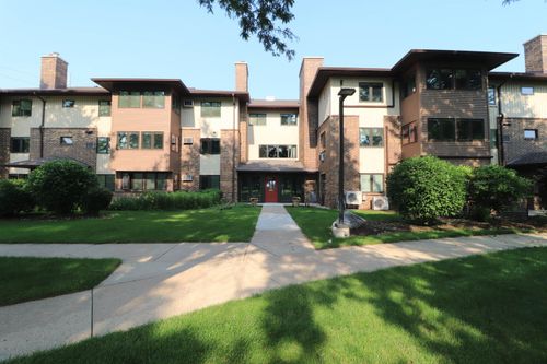 unit-202-1 Maple Wood Ln, Madison, WI, 53704-3970 | Card Image