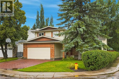 202 Zeman Crt, Saskatoon, SK, S7K7W5 | Card Image