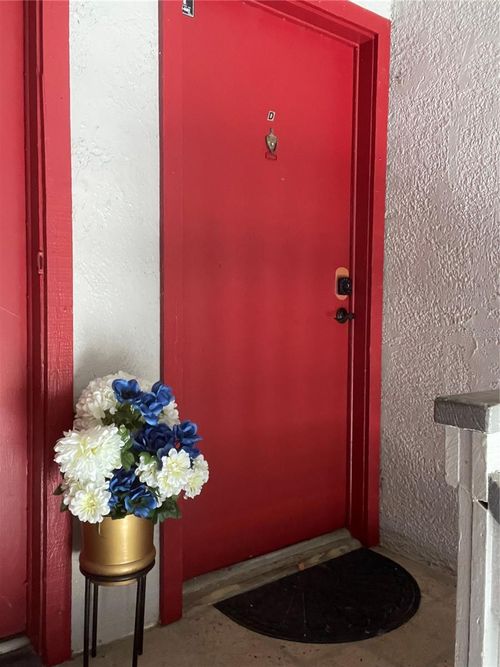 d-3804 Cortez Dr, TAMPA, FL, 33614-1553 | Card Image