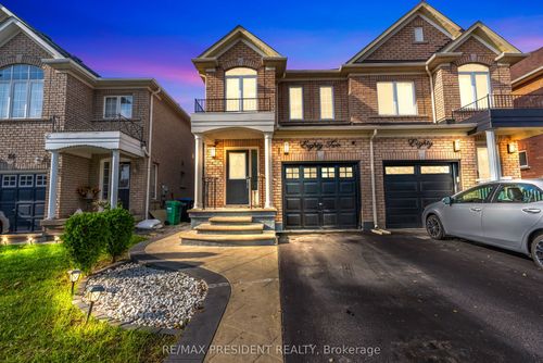 82 Tarquini Cres, Bolton, ON, L7E2Z5 | Card Image