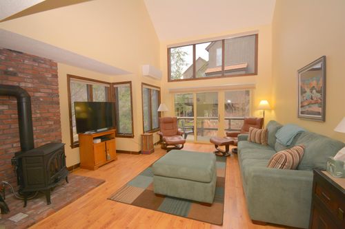 626-626 Otter Rd, Grantham, NH, 03753-5449 | Card Image