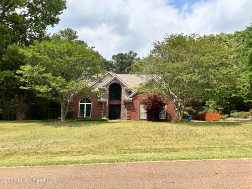 7684 Rigmoore Pt N, Olive Branch, MS, 38654-5881 | Card Image