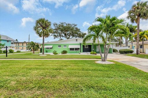 3002 58th St S, Gulfport, FL, 33707-5708 | Card Image