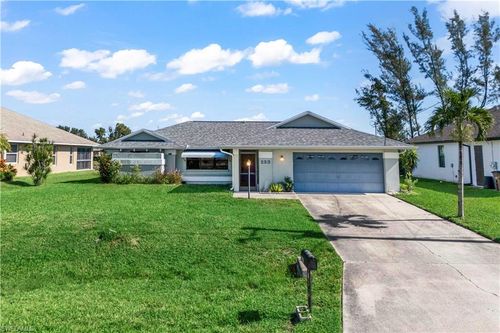 223 Se 16th St, Cape Coral, FL, 33990-2063 | Card Image