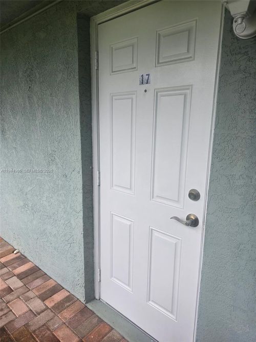 apt-17-3260 Ne 19th Ave, Oakland Park, FL, 33306-1057 | Card Image