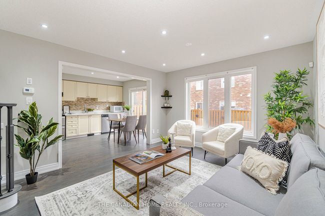 920 Mctrach Cres, House attached with 3 bedrooms, 3 bathrooms and 1 parking in Milton ON | Image 10
