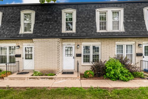 4106 W Cherrywood Ln, Brown Deer, WI, 53209-1004 | Card Image