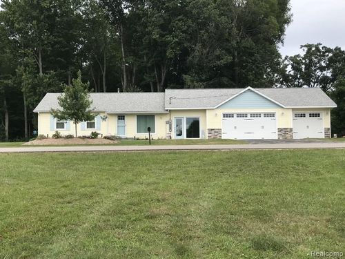 11328 Old Pierce Rd, Stanwood, MI, 49346 | Card Image