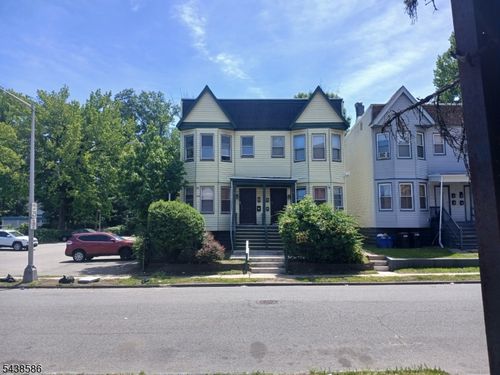 73 Franklin St, East Orange, NJ, 07017-3003 | Card Image