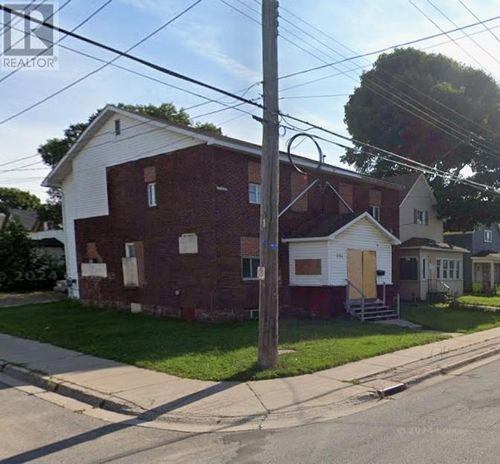 104 Albert St E, Sault Ste. Marie, ON, P6A2J1 | Card Image