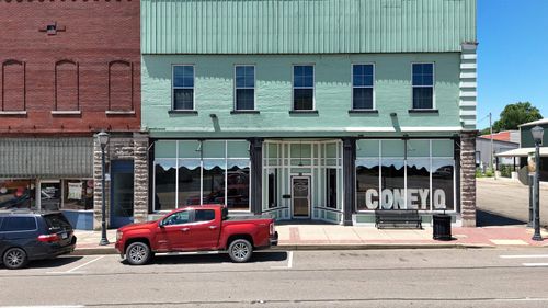 601 Mena St, Mena, AR, 71953-3339 | Card Image