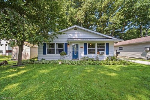 1982 Aberdeen Rd, Madison, OH, 44057-1813 | Card Image
