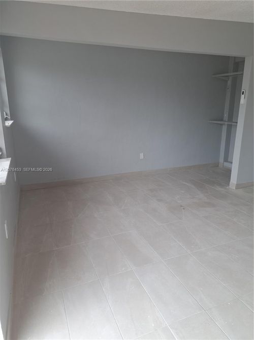 1-2421 Sw 93rd Ct, Miami, FL, 33165-8147 | Card Image