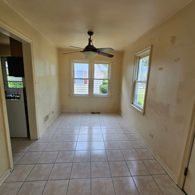 237 Pine St, House other with 2 bedrooms, 1 bathrooms and 1 parking in Villa Park IL | Image 8