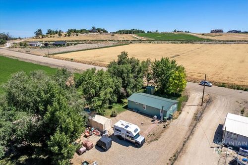 23743 Stephen Ln, Parma, ID, 83660-7062 | Card Image