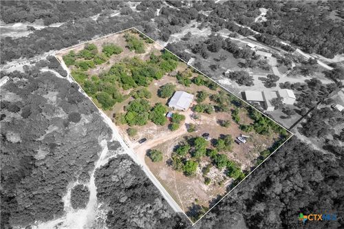 9226 County Road 272, Bertram, TX, 78605-3827 | Card Image