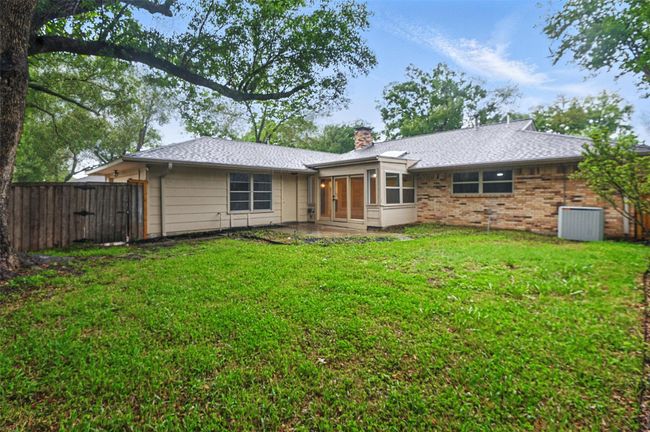 7716 La Risa Dr, House other with 4 bedrooms, 4 bathrooms and null parking in Dallas TX | Image 32