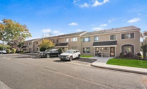 28 Berry Ct, Staten Island, NY, 10309-4253 | Card Image