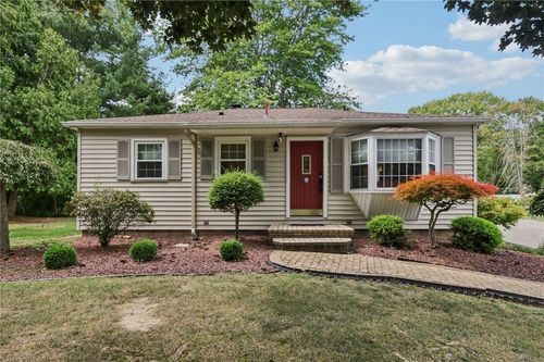 771 Old Pulaski Rd, New Castle, PA, 16105-4851 | Card Image