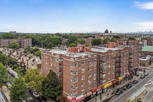 f2-111-45 76th Dr, Forest Hills, NY, 11375-7023 | Card Image