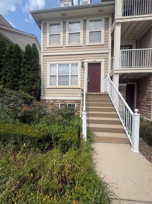 1123 Beaver Run, Troy, MI, 48083 | Card Image