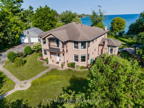 {{alt}} | Card Image