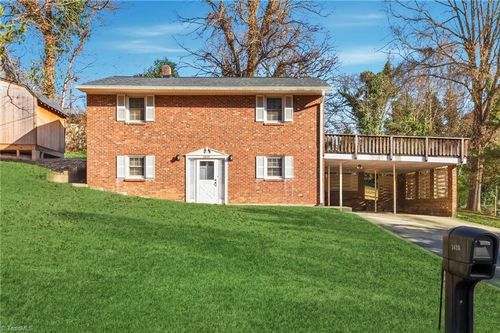 3430 Rolling Rd, High Point, NC, 27265-2017 | Card Image