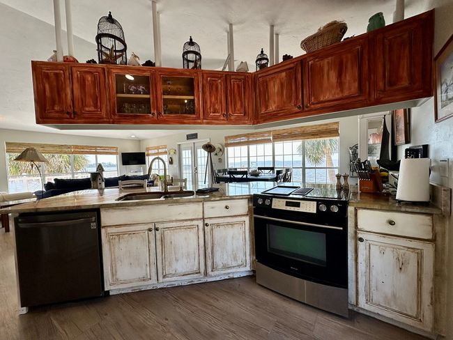 660 1 St St, House other with 3 bedrooms, 4 bathrooms and null parking in CEDAR KEY FL | Image 10