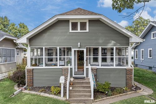 1136 E Dover Ct, Davenport, IA, 52803-1941 | Card Image
