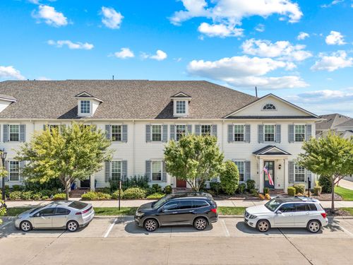 8854 Ice House Dr, North Richland Hills, TX, 76180-5300 | Card Image