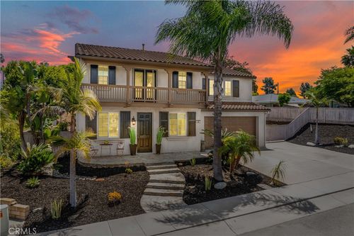 307 Palm Canyon Dr, Vista, CA, 92083-5600 | Card Image