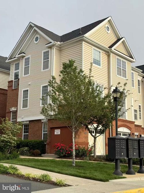 unit-105-23305 Milltown Knoll Sq, ASHBURN, VA, 20148-8123 | Card Image