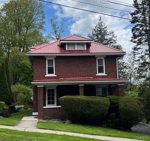 3 James St, Cortland, NY, 13045-2509 | Card Image