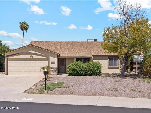 7522 W Highland Ave, Phoenix, AZ, 85033-1214 | Card Image
