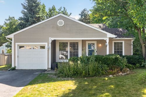 326 Danbury Dr, Naperville, IL, 60565-3239 | Card Image