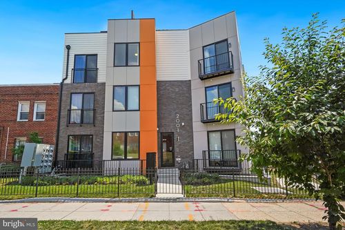 10-2001 I St Ne, WASHINGTON, DC, 20002-8499 | Card Image