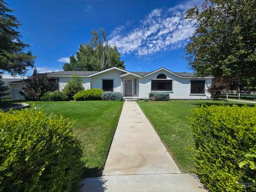 2134 Maple Ct, Fruitland, ID, 83619-3534 | Card Image