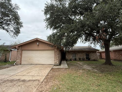 7646 Winkle Wood Ln, Houston, TX, 77086-3032 | Card Image