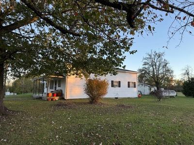 799 Hwy 1470, House other with 3 bedrooms, 2 bathrooms and null parking in Strunk KY | Image 2