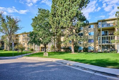 302 - 13500 E Cornell Avenue, Condo with 2 bedrooms, 1 bathrooms and 1 parking in Aurora CO | Image 1